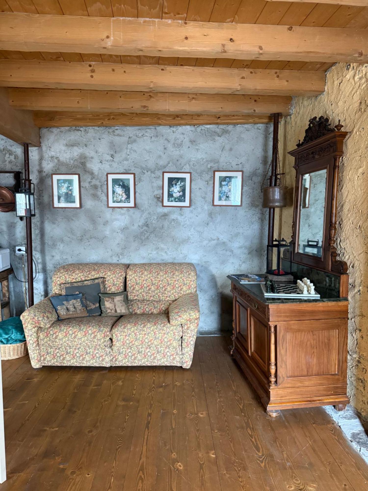 Stone House: Fairytale Flat With Magic Lake View Беллано Экстерьер фото