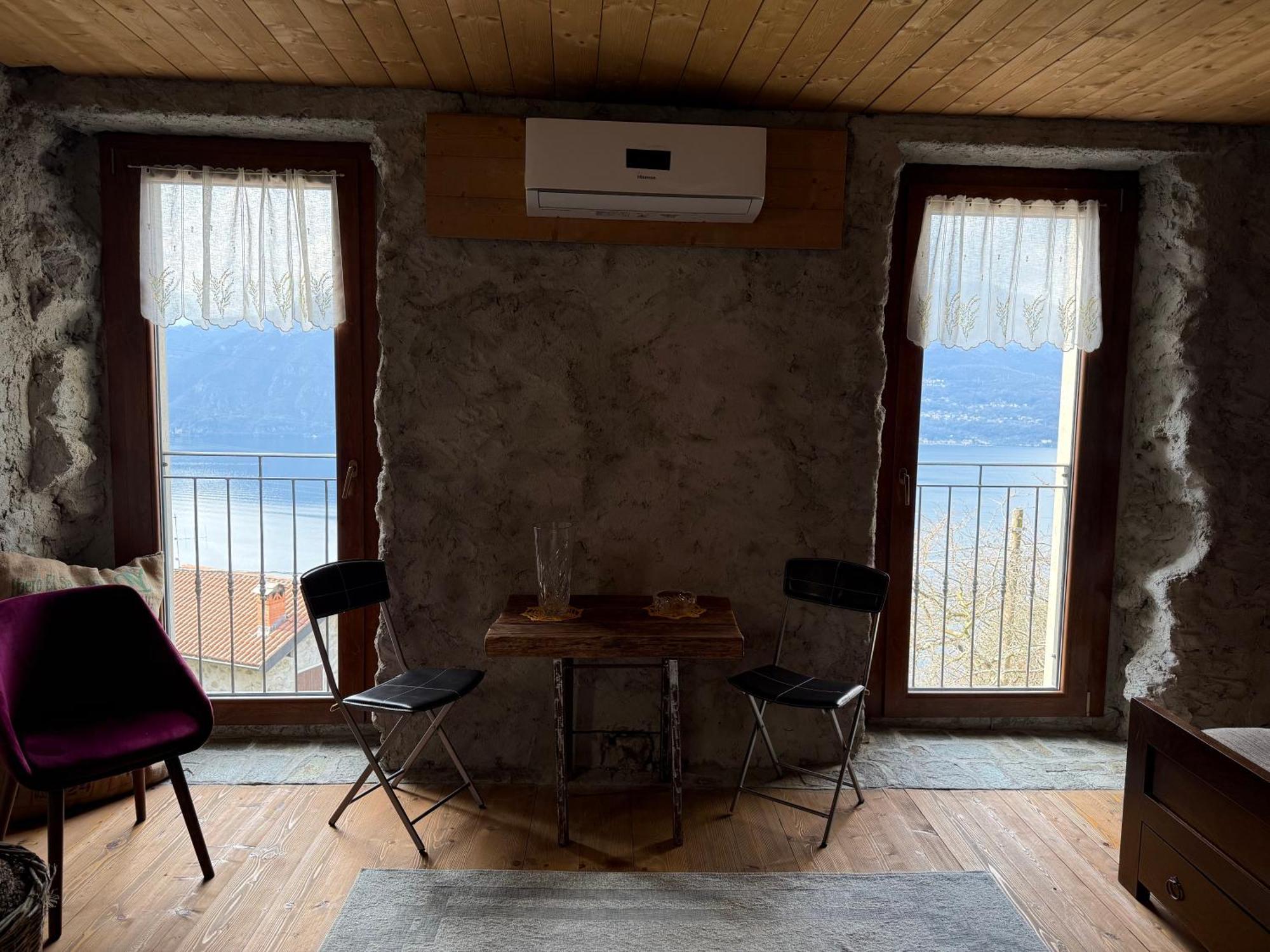 Stone House: Fairytale Flat With Magic Lake View Беллано Экстерьер фото