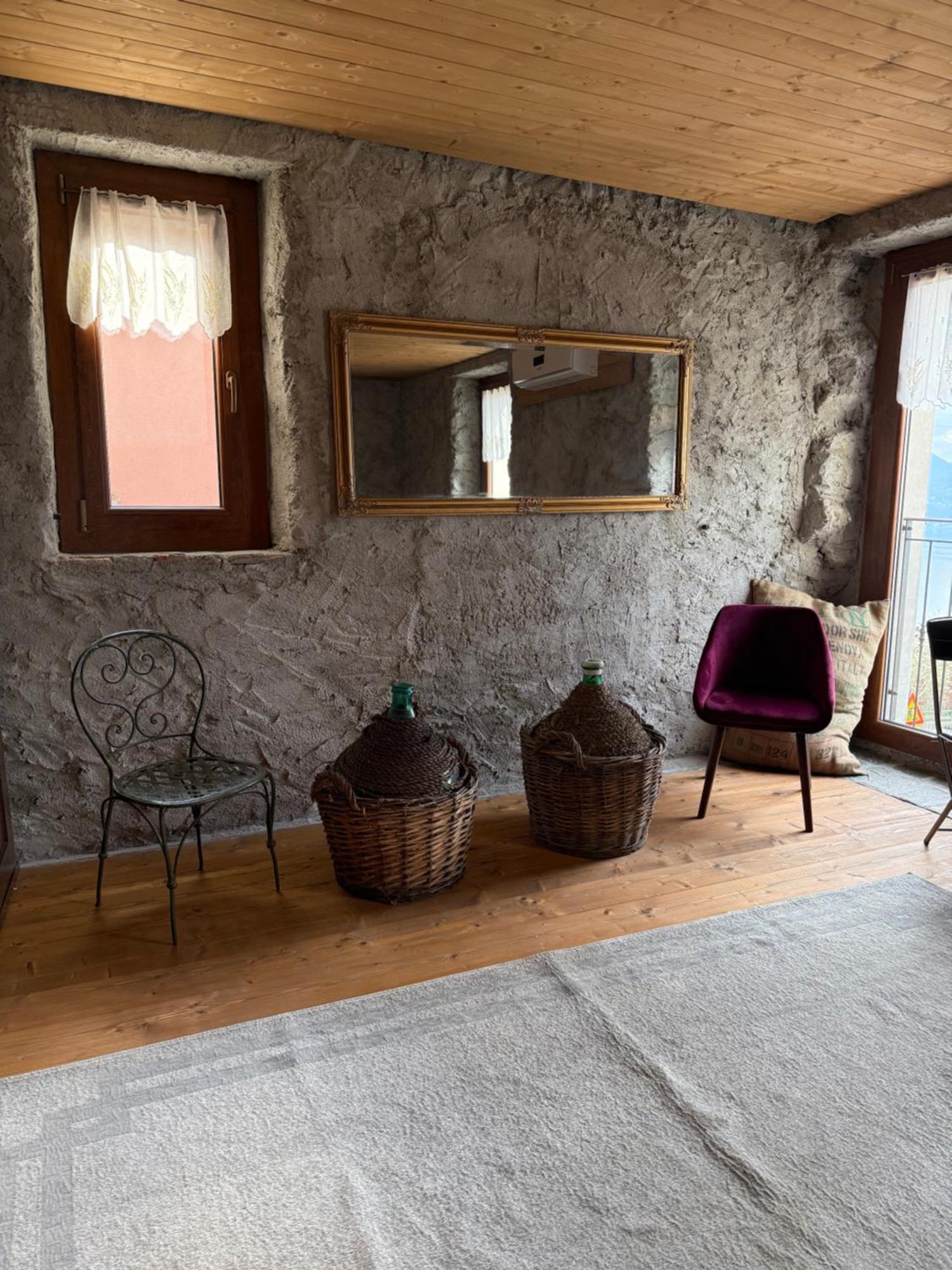 Stone House: Fairytale Flat With Magic Lake View Беллано Экстерьер фото